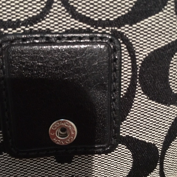 Coach Black Logo Wallet - Picture 5 of 12